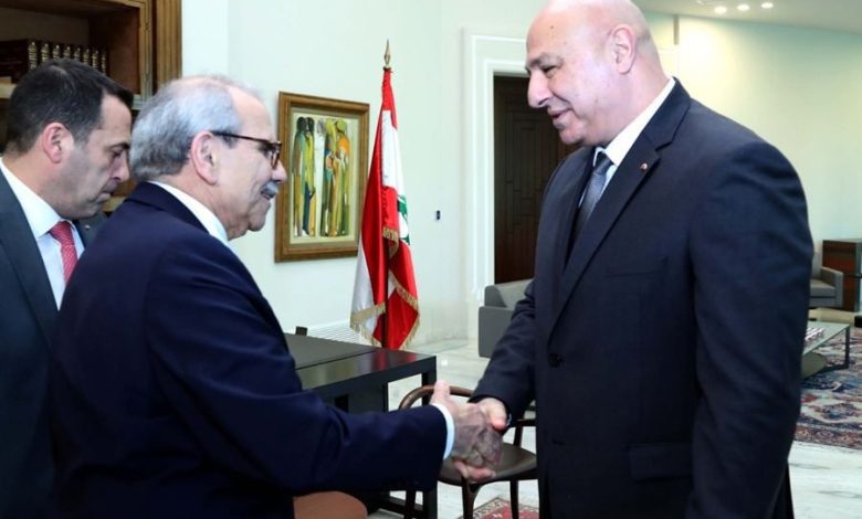 Ffb5b0a799a5c6bdcd8102c59d77aee3